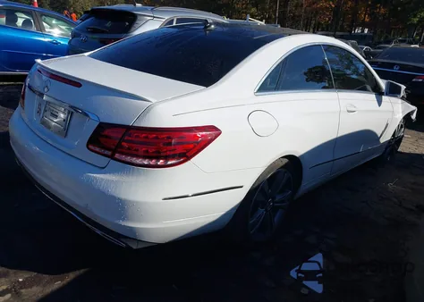 2014 Mercedes-Benz E 350 из США, поврежденный, VIN WDDKJ5KB2EF278734